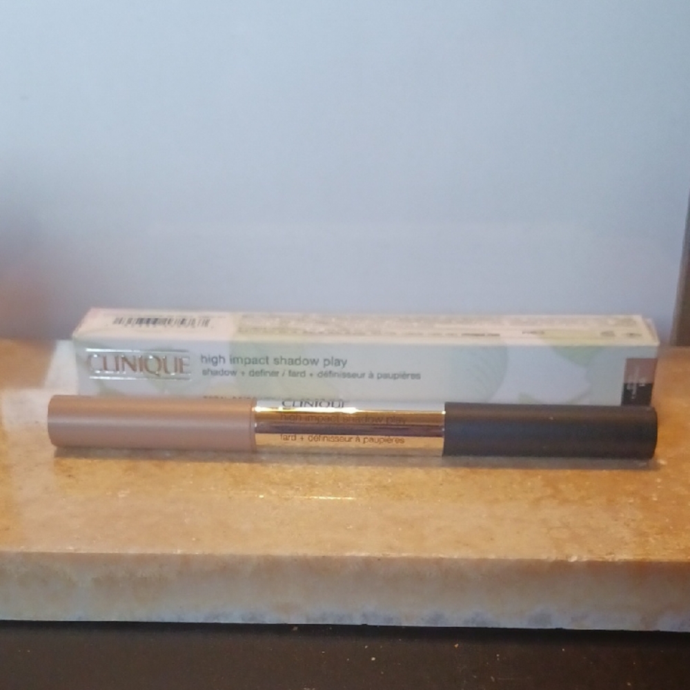 Clinique High Impact Shadow Play